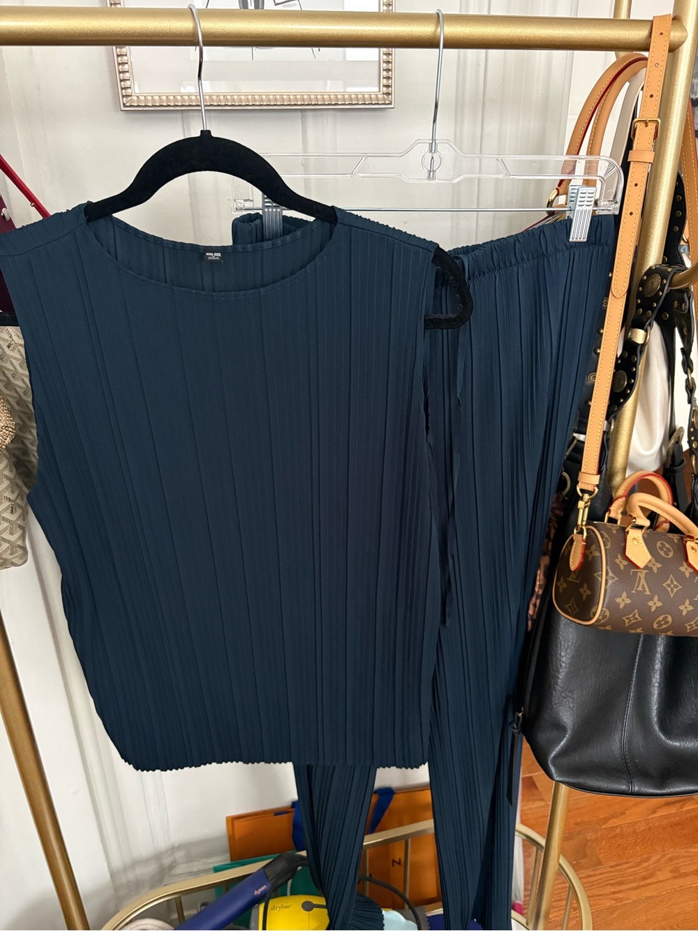 Uniqlo Navy Pleated Wide-Leg Pant and Top set
